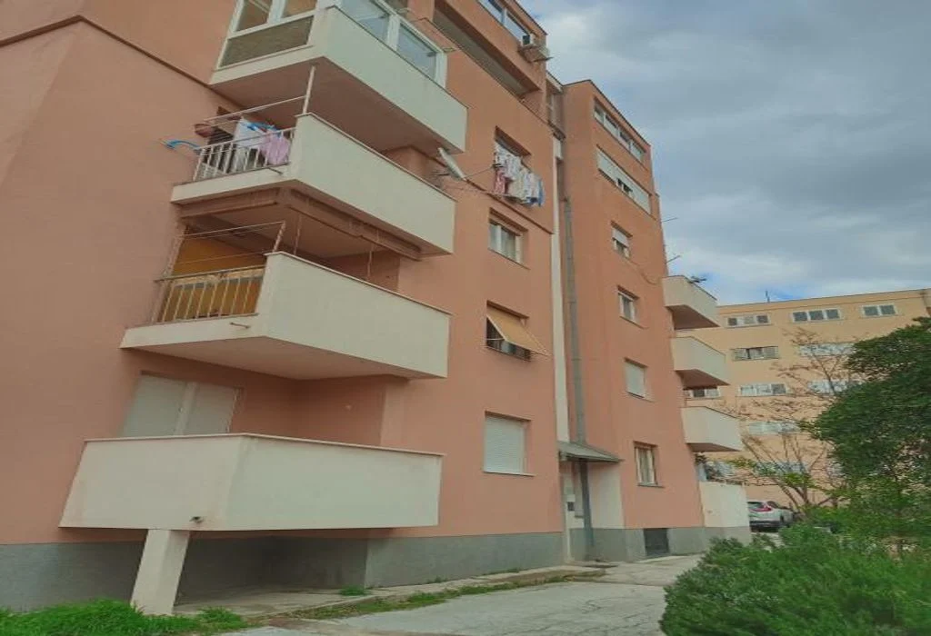 prodaja-2-stana-centru-splita-150.00-m2-slika-144329123 (1)